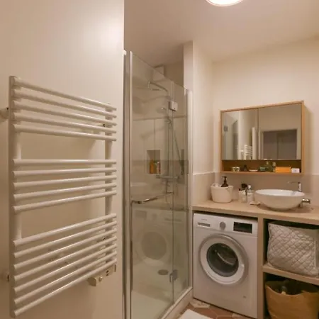 Superb Apt Design In The 17Th Paris Παρίσι