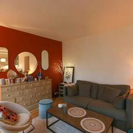 Superb Apt Design In The 17Th Paris Apartment
